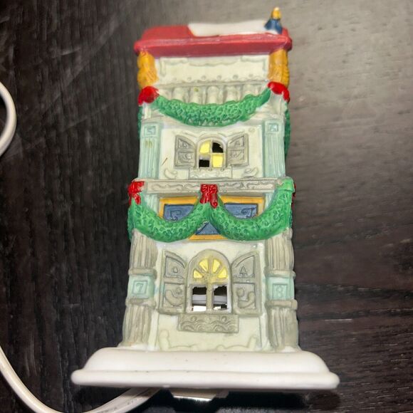 1994 Cheryl Ann Clock Shop Christmas Village House Figurine - Picture 3 of 5